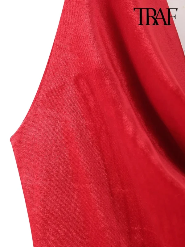 Elegant red prom dresses, backless velvet halter neck with chic split - Image 4