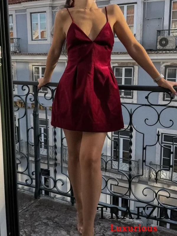 Trafza Red Velvet Sleeveless A-Line Mini Dress For Autumn Parties