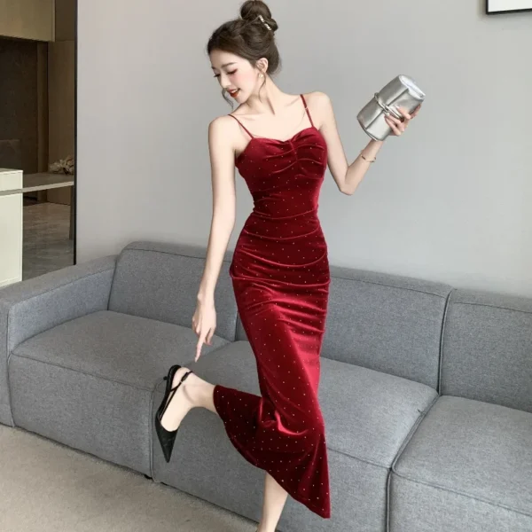 Vintage Sexy Red Spaghetti Strap Velvet Slit Bodycon Prom Dress - Image 4