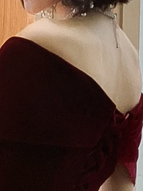 Red prom dresses, wine red off-shoulder velvet evening maxi gown - Image 6