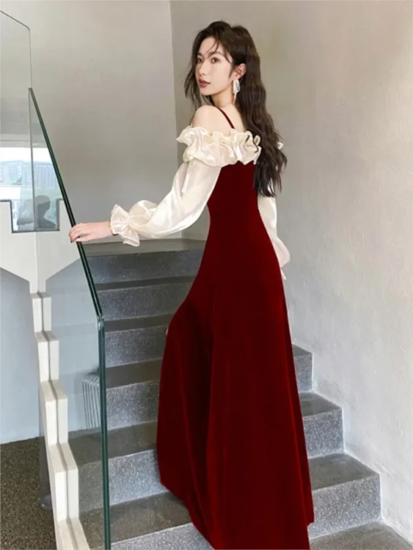 Elegant red prom dresses with ruffles, puff sleeves, and split design - Image 2