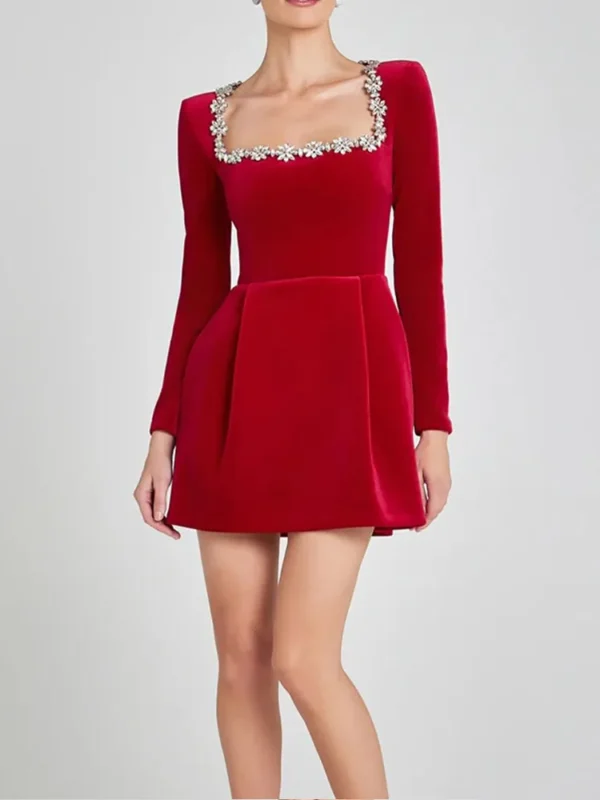 Elegant red prom dresses with square neck, shoulder pads, and A-line - Image 3