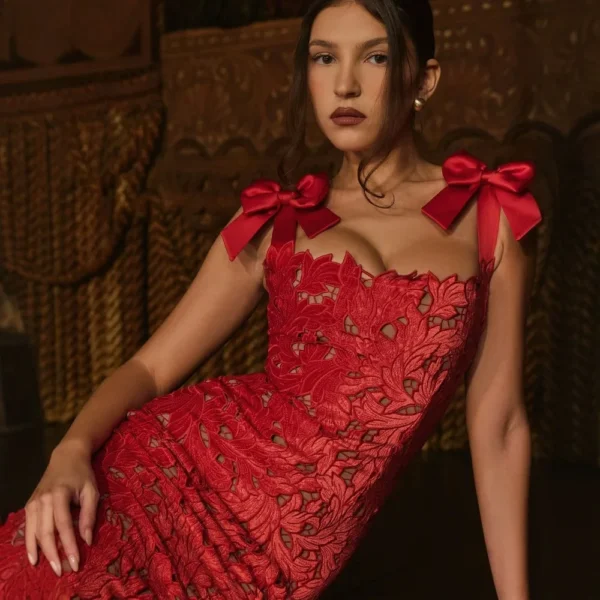 Elegant Red Spaghetti Strap Bodycon Maxi Dress For Gala Parties - Image 2