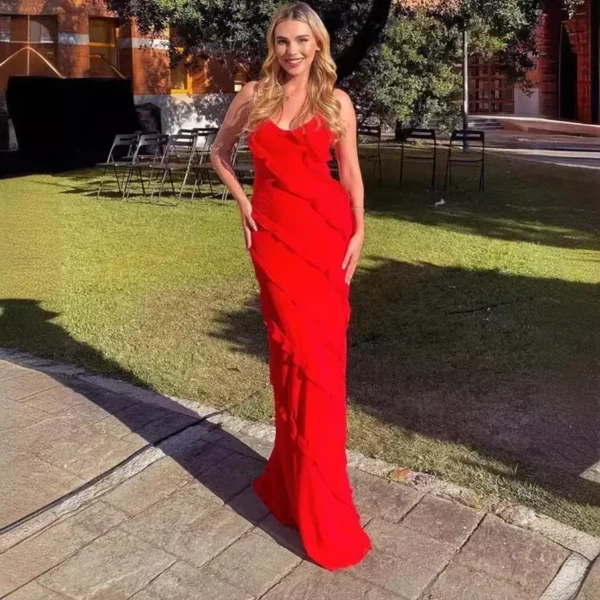 2025 Elegant Red Chiffon Slip Dress Spaghetti Strap Backless Maxi